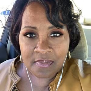 Meet your Posher, Michele